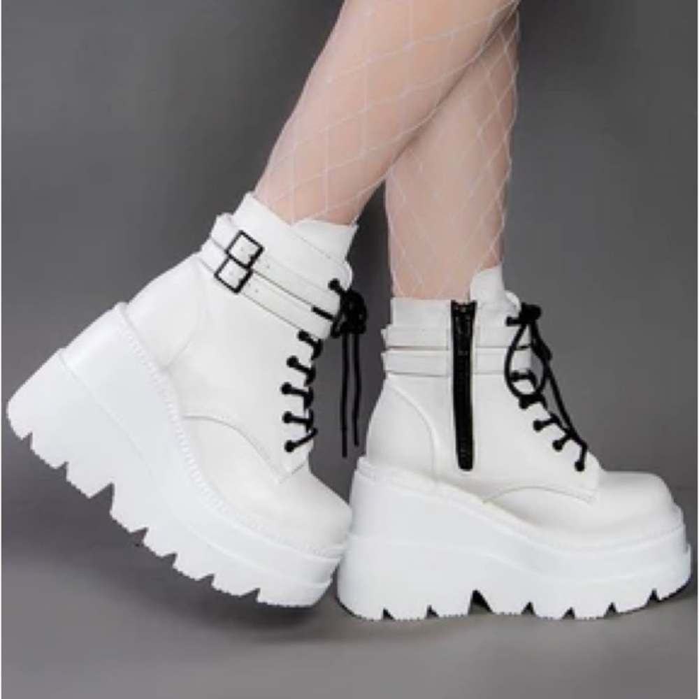 Demonia shaker white platform boots goth grunge festival NWT - Picture 2 of 3